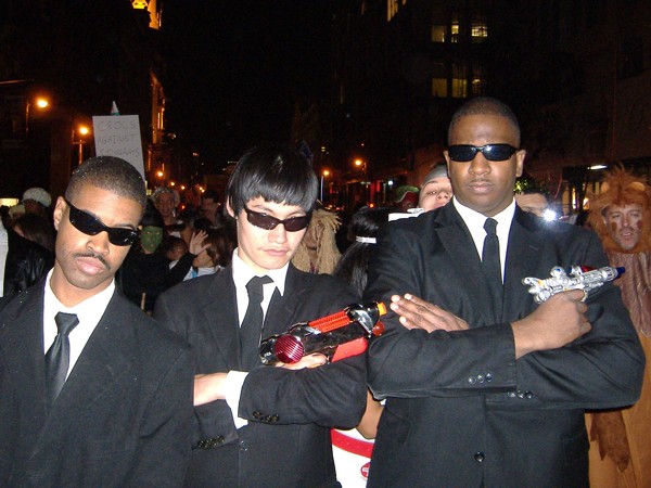 D_men_in_black.jpg